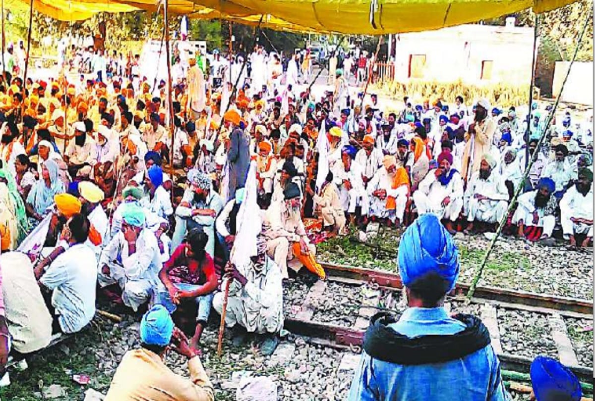 The talks between the Punjab government and the sugarcane farmers did not yield any result