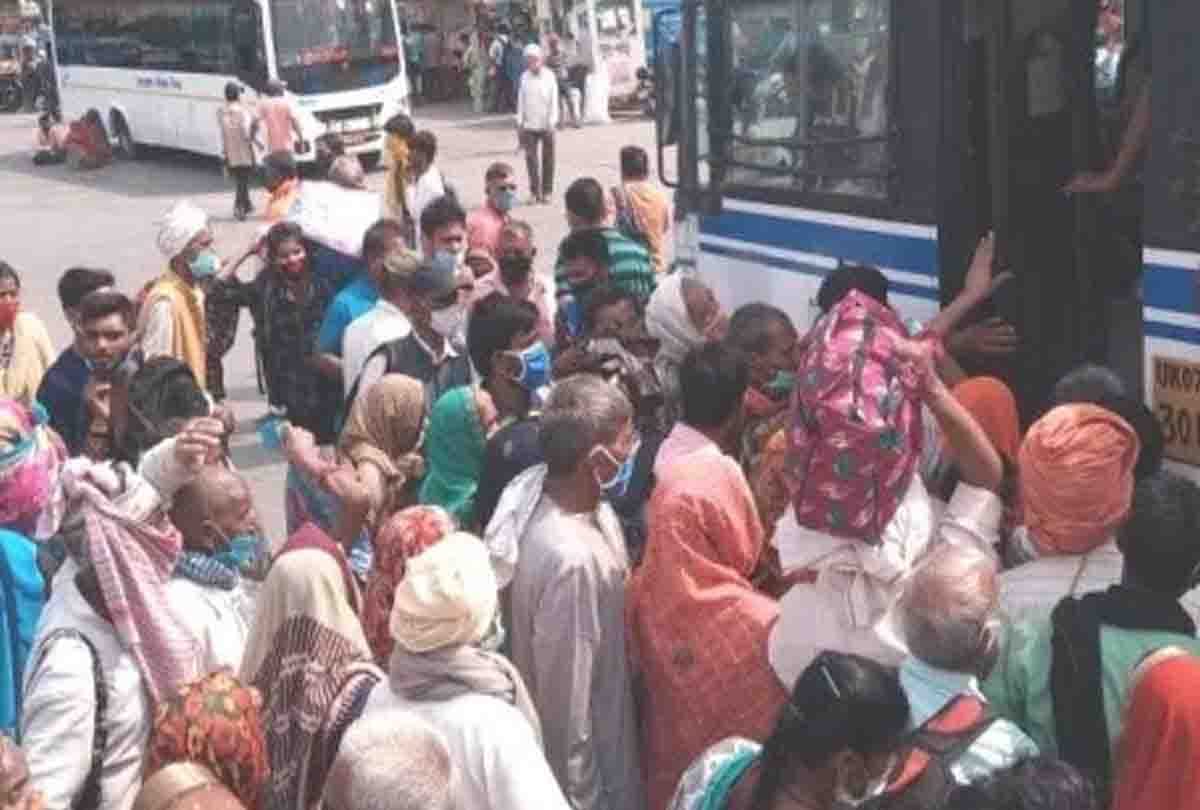 crowd increased so much on Raksha Bandhan, shortage of roadways bus