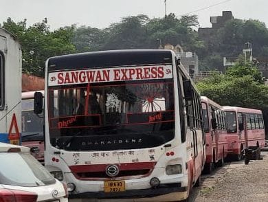 two bus sees