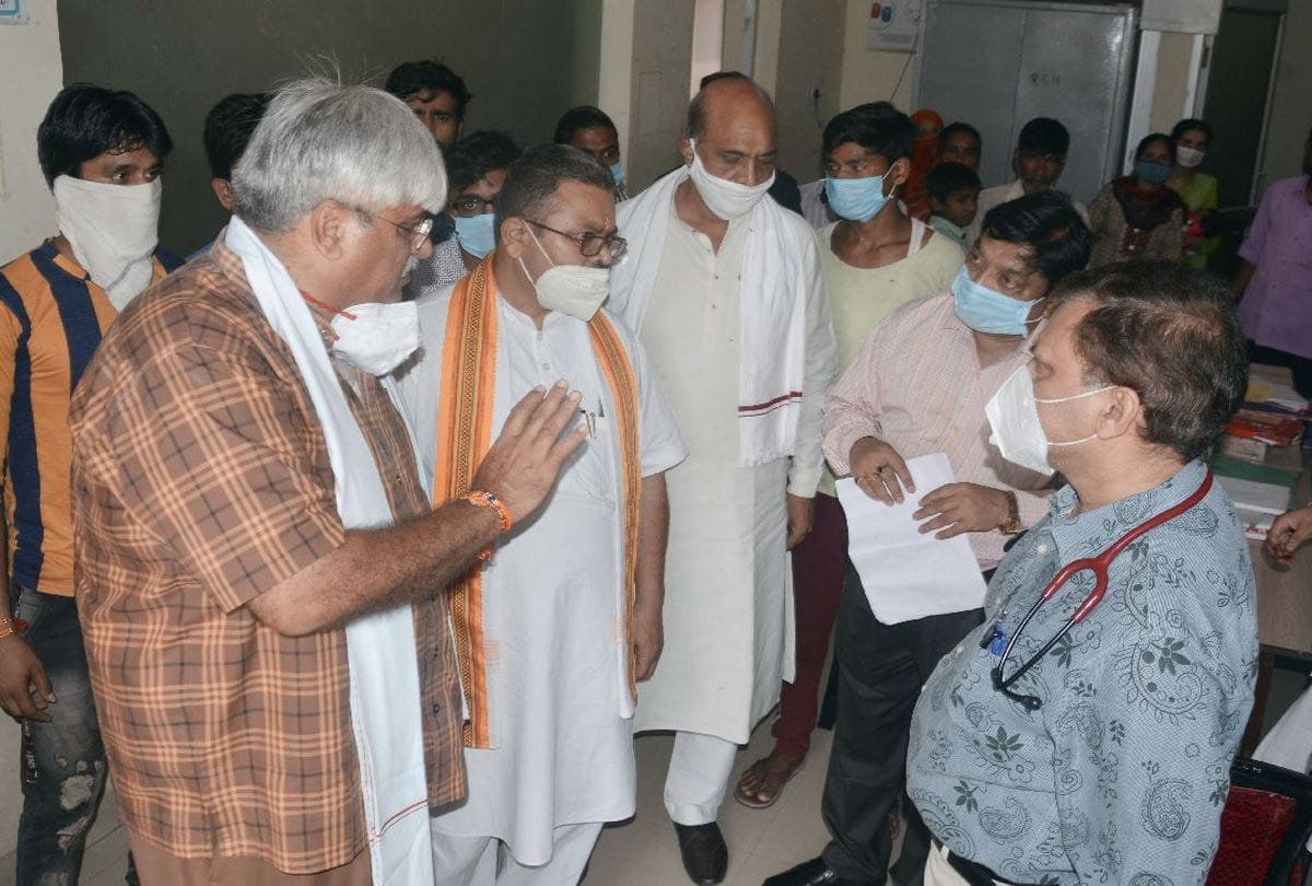 Viral Fever Outbreak In Medical College Pediatric Ward Three Patients On One Bed