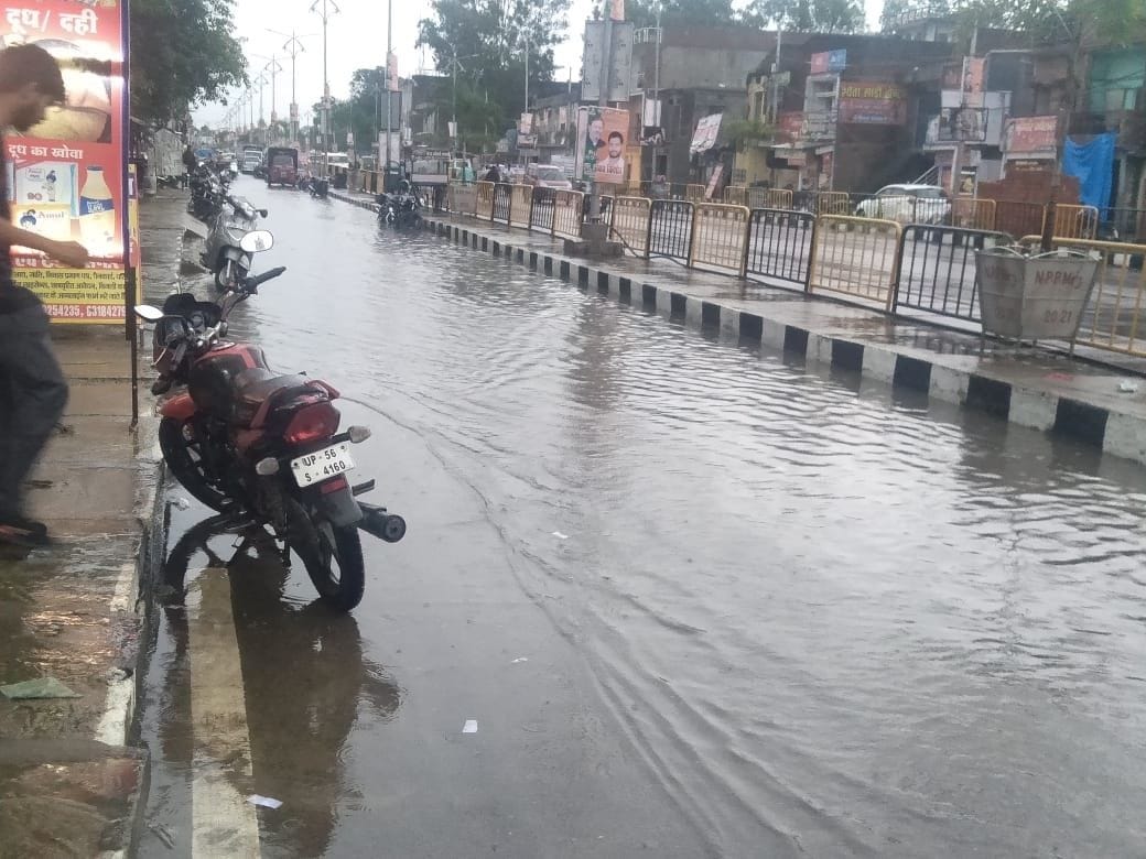 Waterlogging everywhere due to heavy rain
