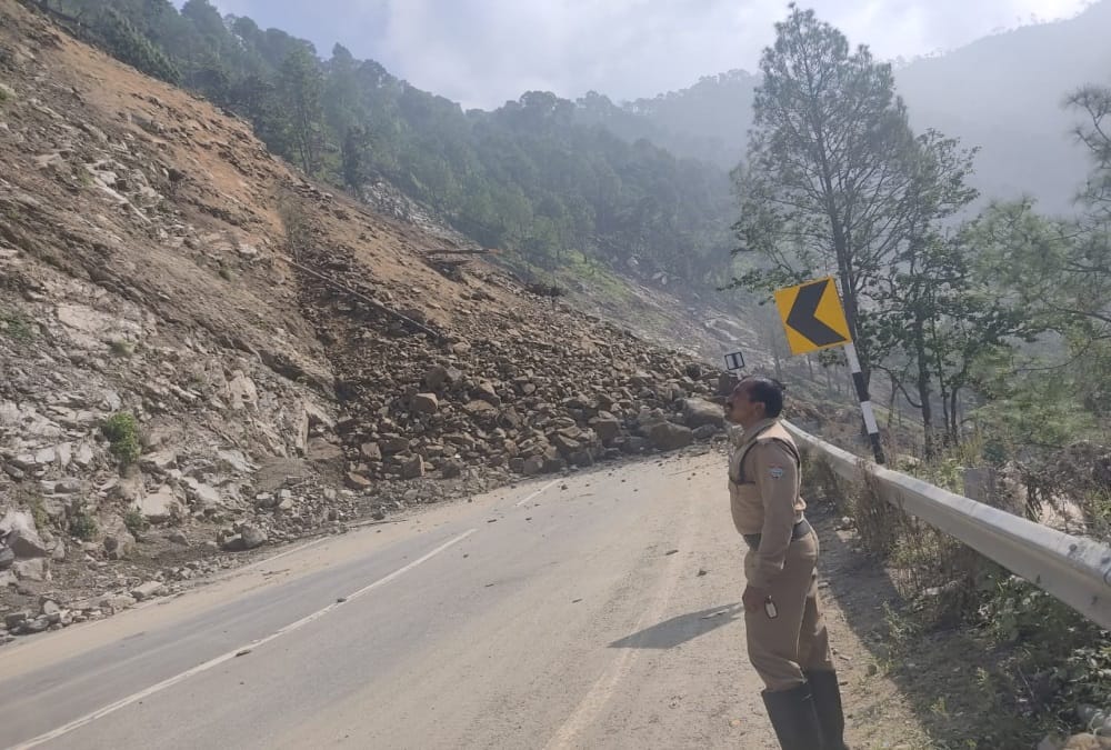 Uttarakhand News: Tanakpur Pithoragarh Highway closed after heavy Landslide photos