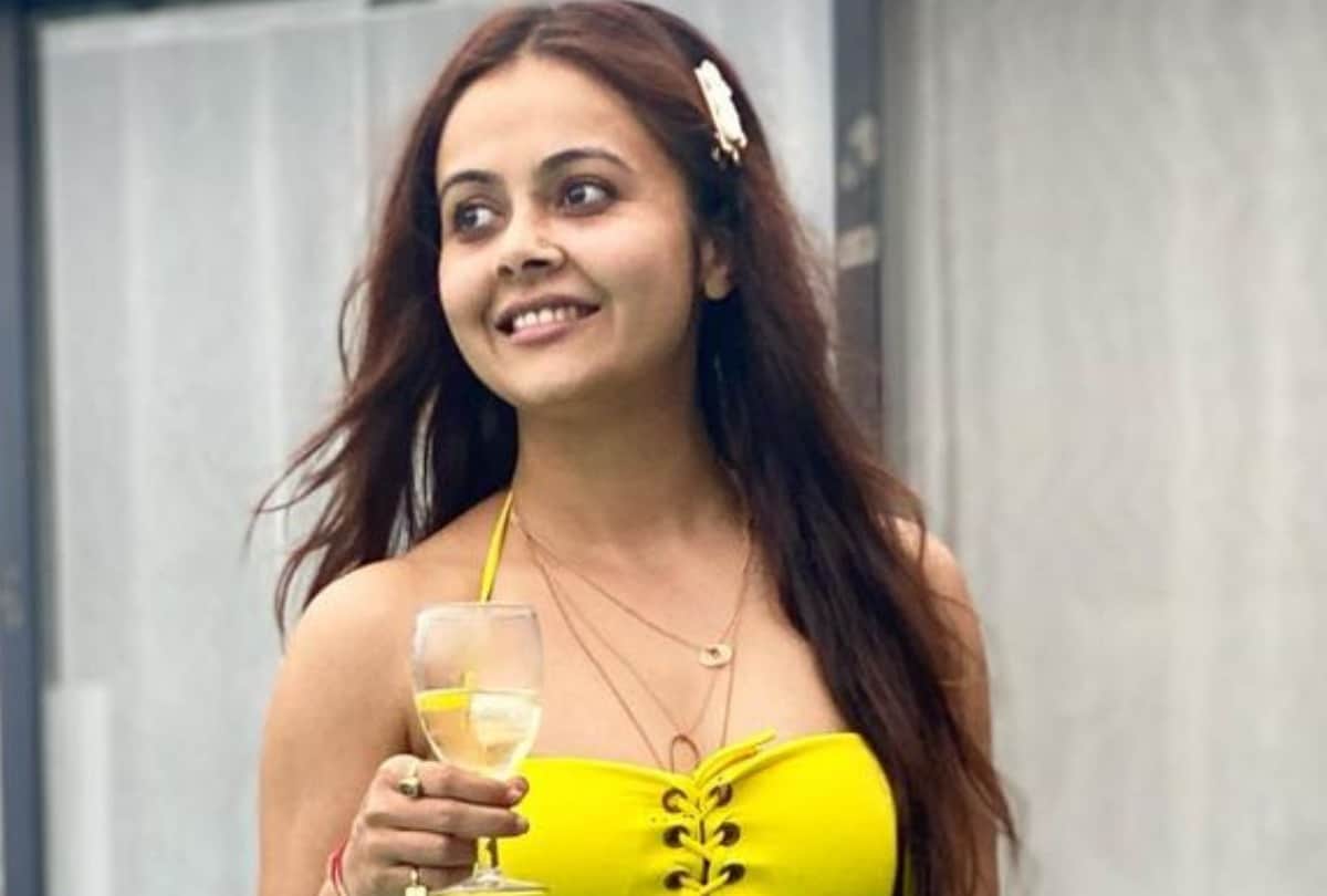 Devoleena Bhattacharjee reveals her teacher misbehaved with her