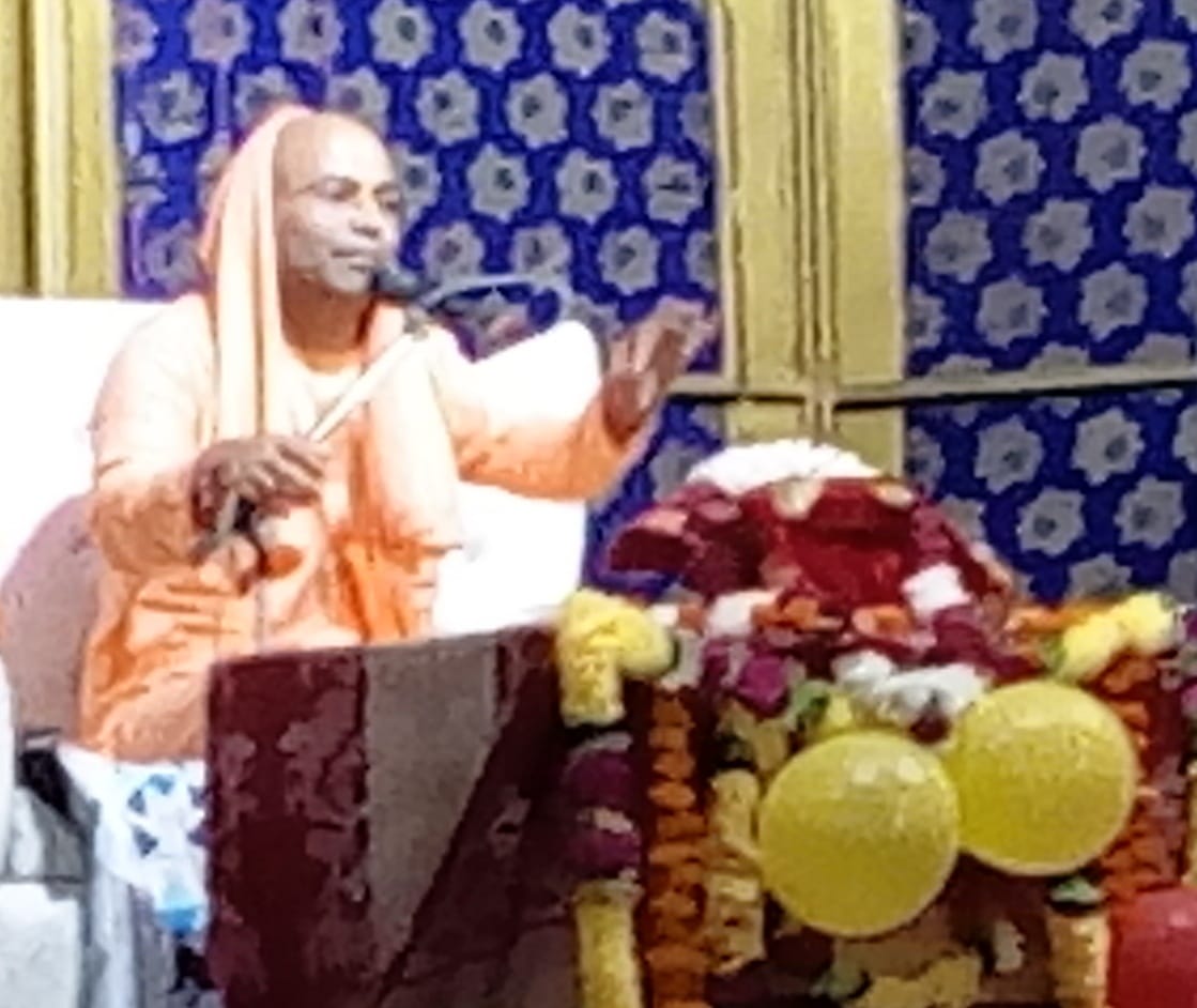 Praise of Shri Krishna in Gita Bhagwat Satsang