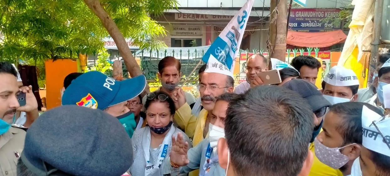 Kotwali surrounded by arrest of AAP leader