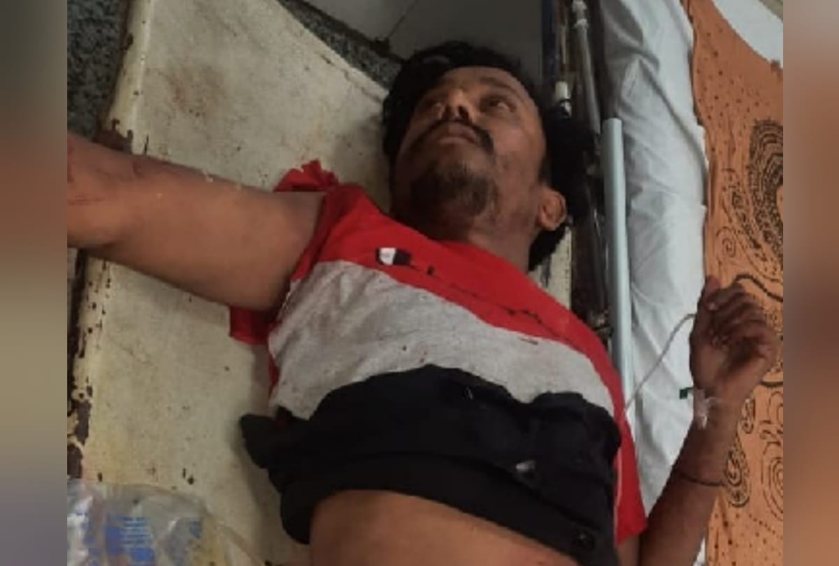 miscreants stabbed two youths during dispute in gorakhpur