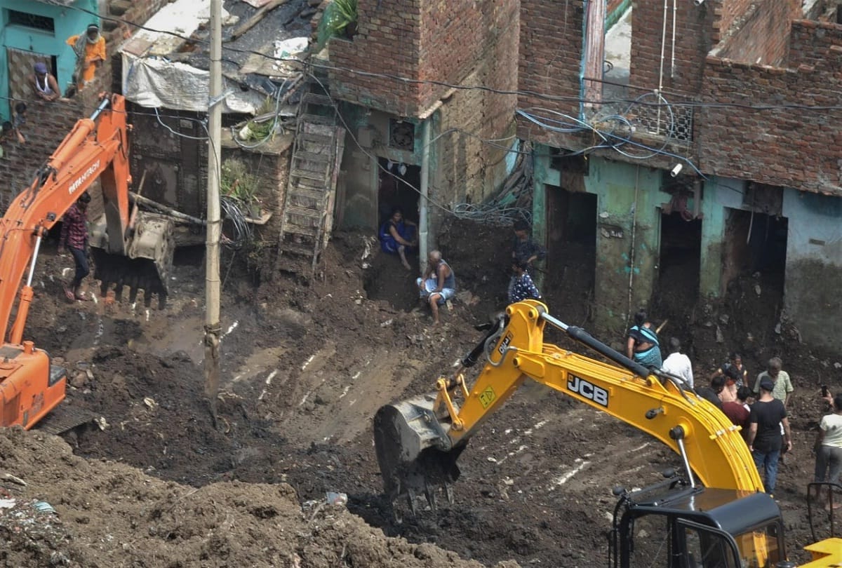 portion of Bhalswa landfill collapsed on the nearby slums