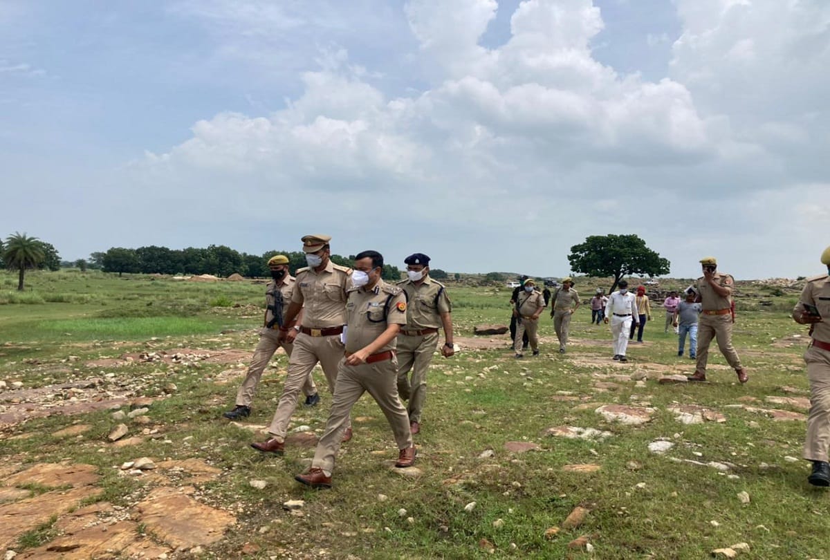 When the dead bodies of the mother and four children reached the village, the SSP took stock of the incident.
