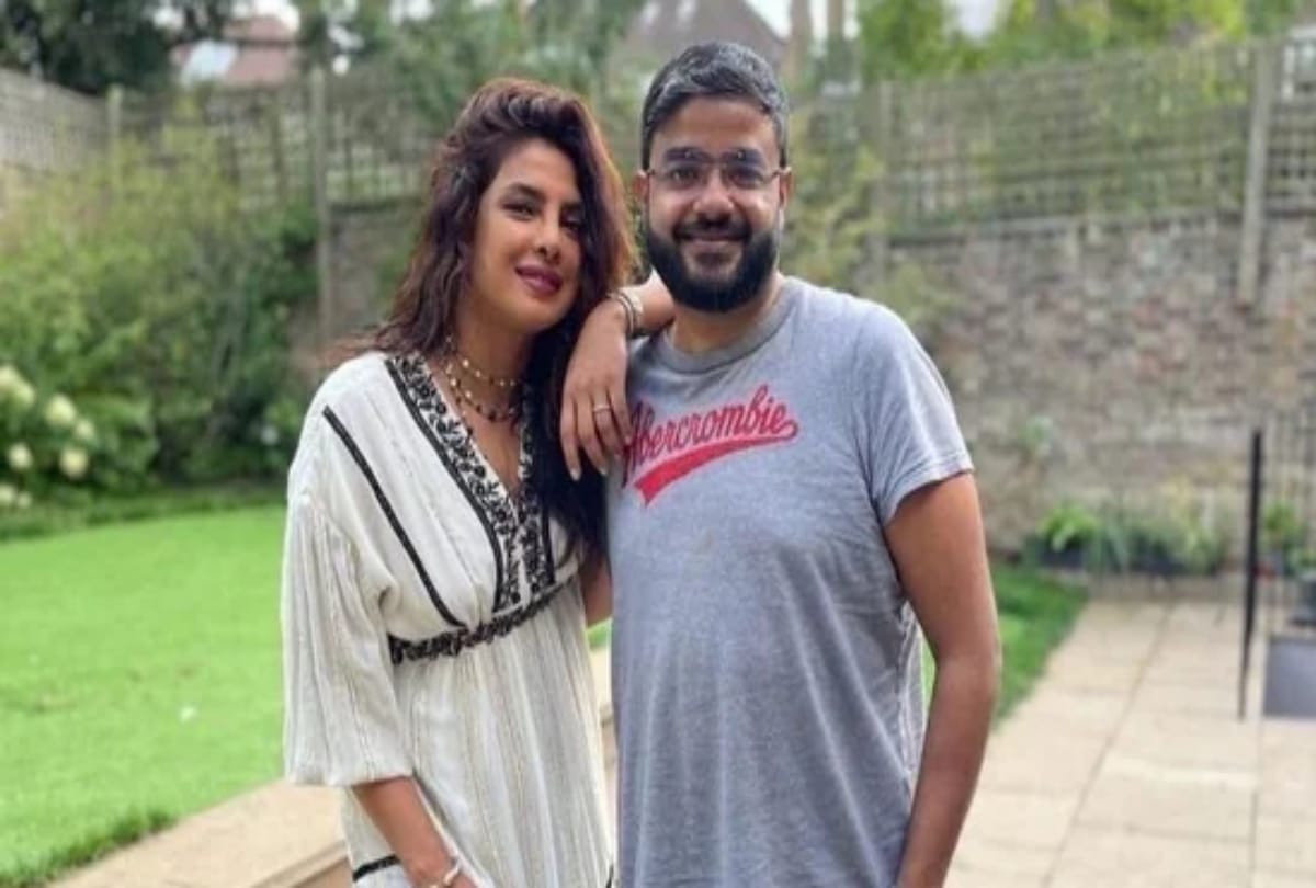 Priyanka Chopra celebrates late father Ashok Chopra birth anniversary with cake