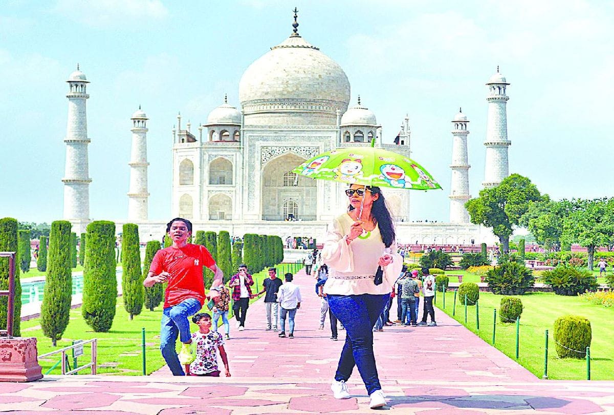 Taj Mahal Night View Tourist Book All Slots