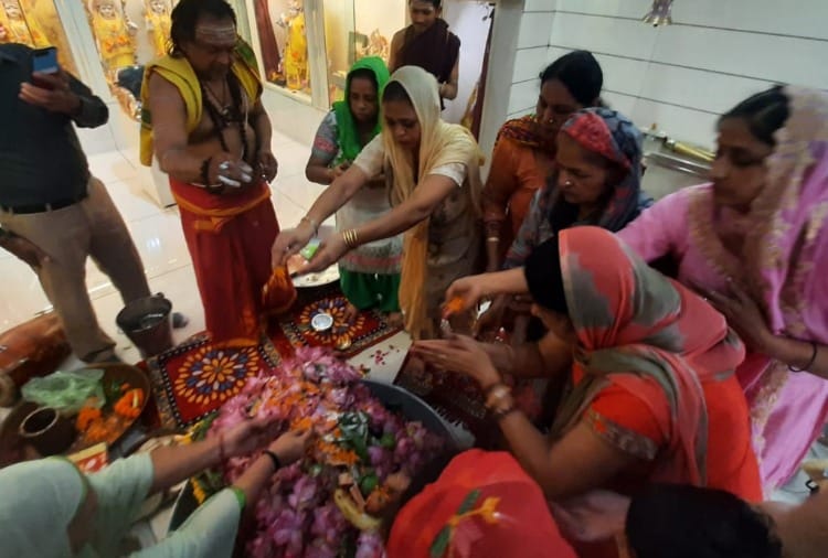 Unique bank open in a temple in Patiala of Punjab