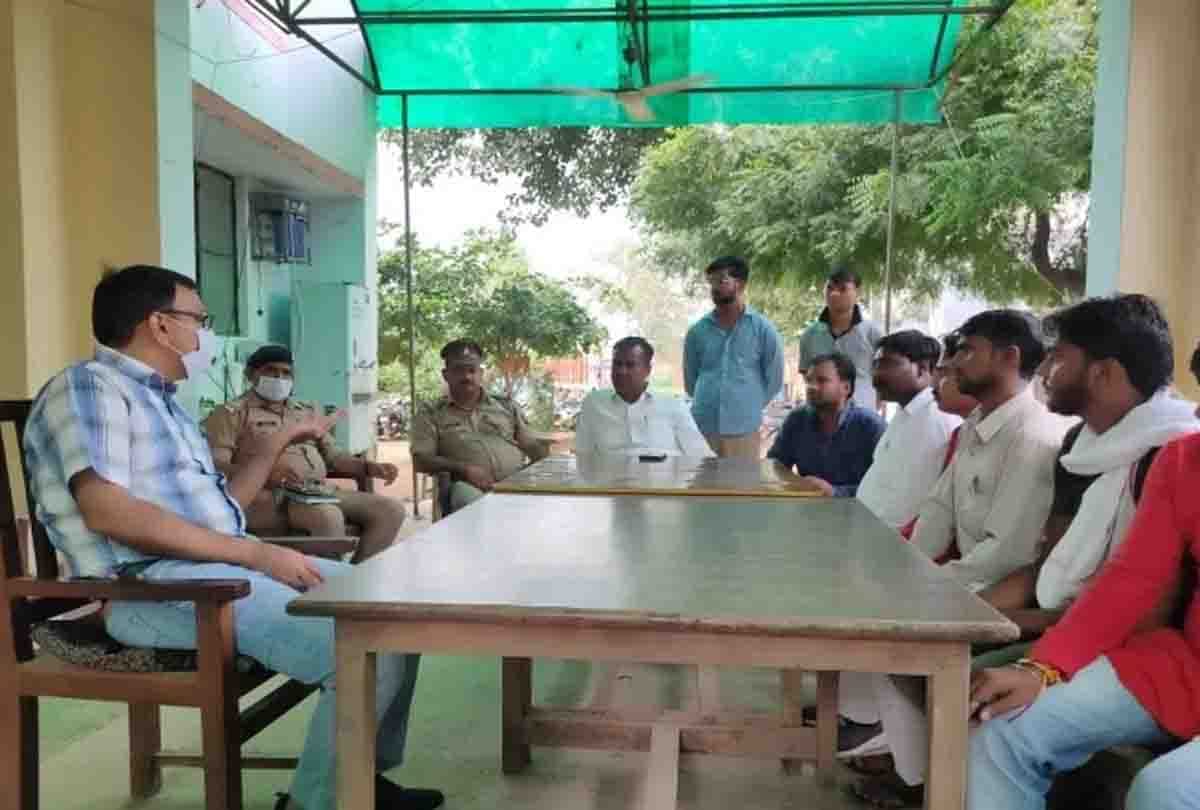 etawah news,patrolling soldiers attacked