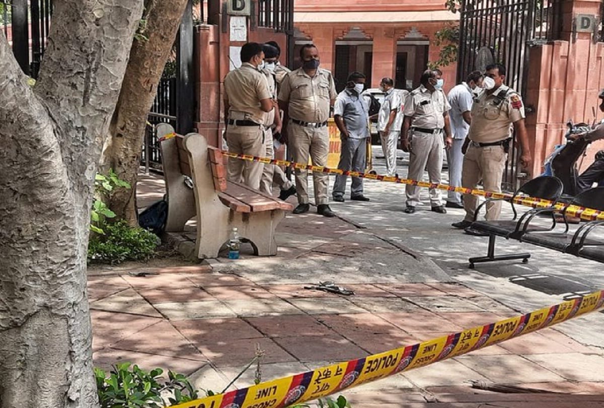 Death of Victim Who Accused MP Atul Rai of Rape Was Set on Fire in Front of The Supreme Court