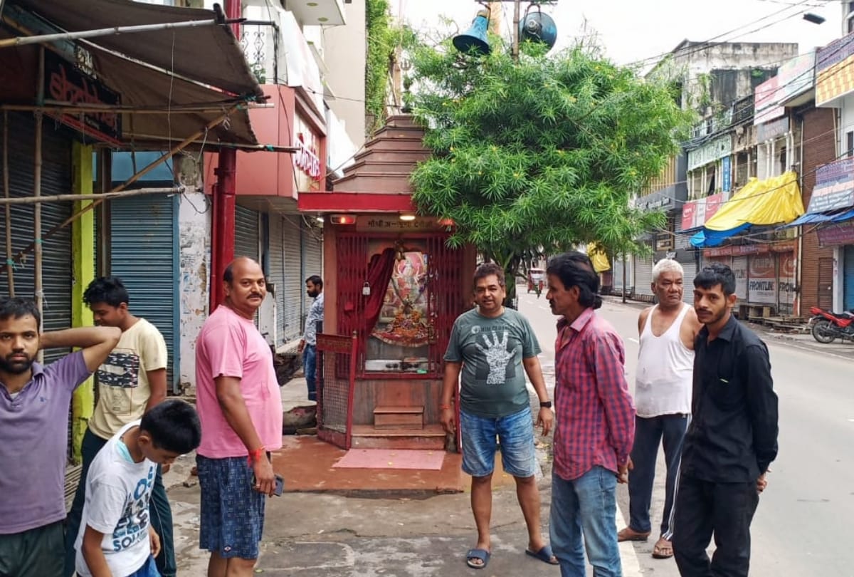 Donation box stolen in Maa Annapoorna temple in Ayodhya.
