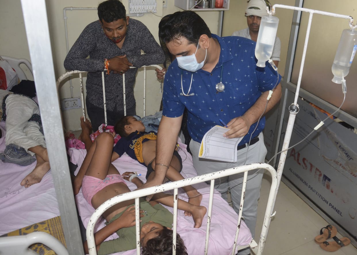 People falling ill, ward full in district hospital