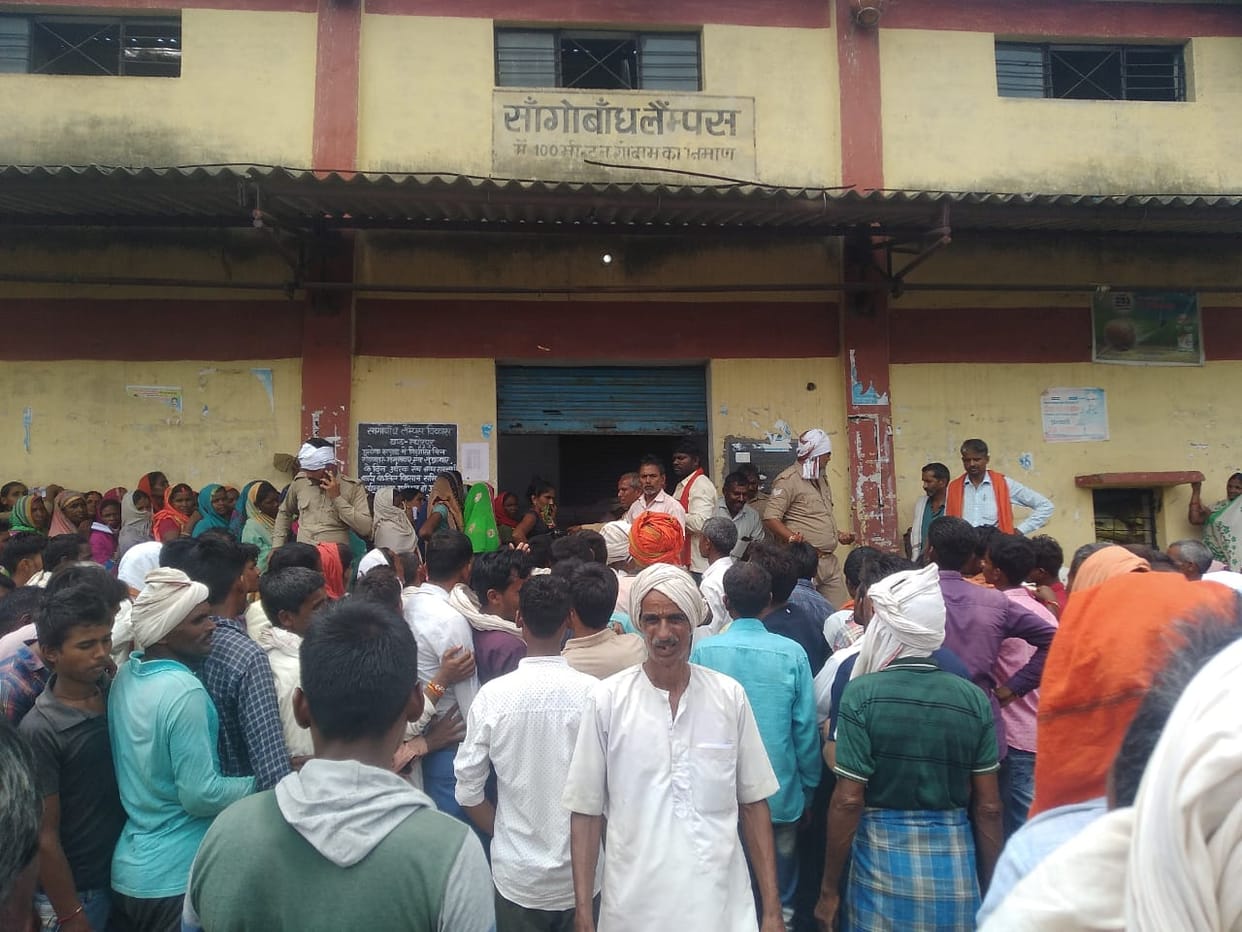 Ruckus for urea, 120 sacks of fertilizer could be distributed