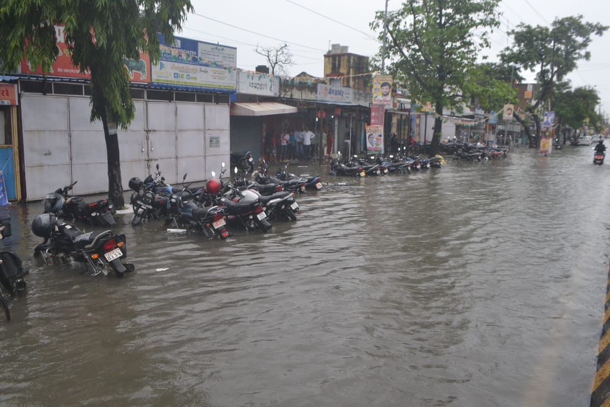heavy rainfall in santkabirnagar