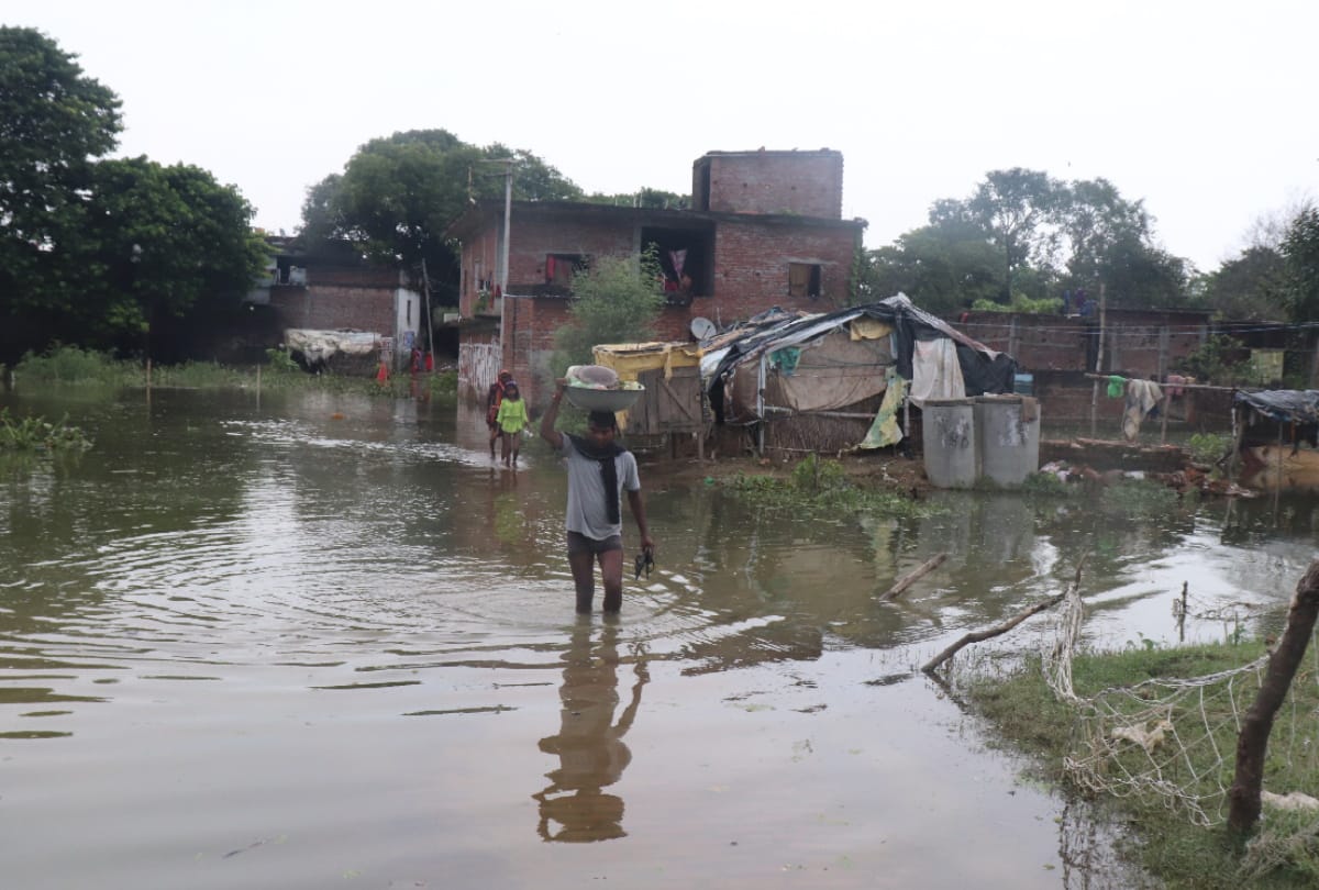 Population of 114 villages in Gorakhpur affected by floods