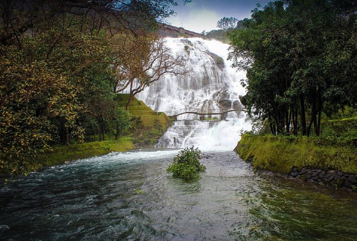 visit bhandardara mumbai with friends and partner to create best memory for lifetime