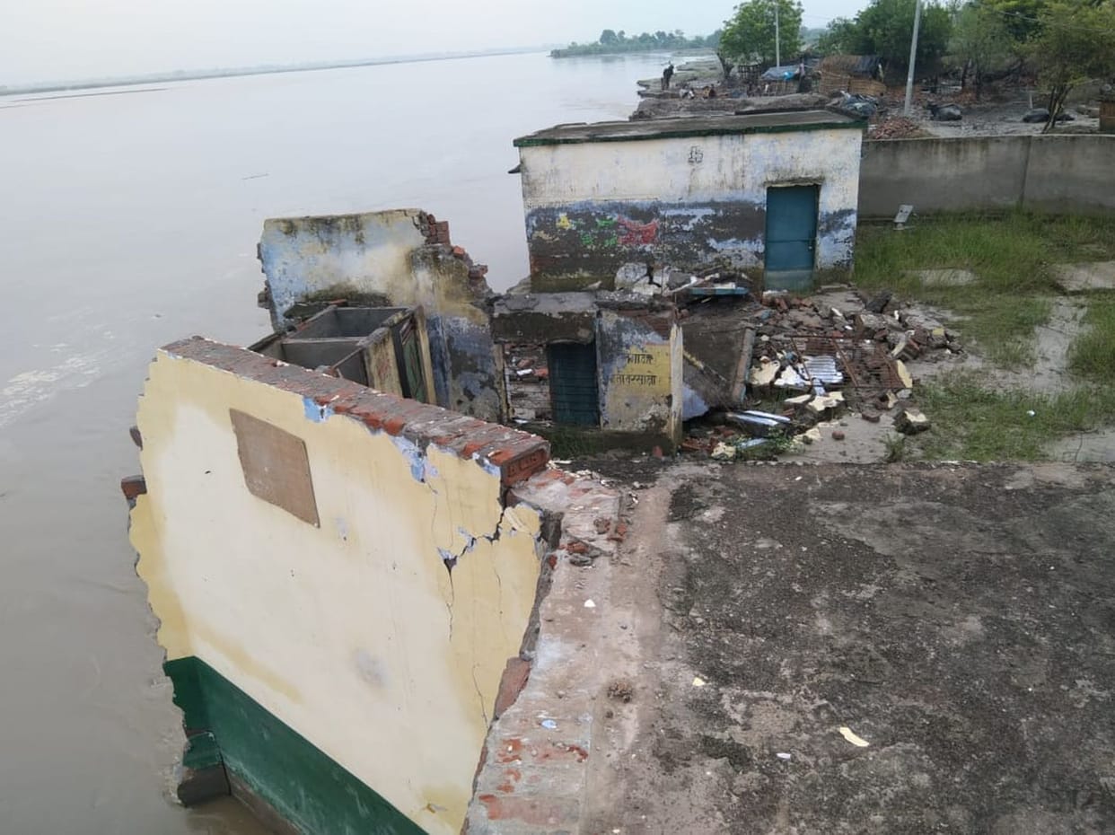 Primary school collapsed from Katan