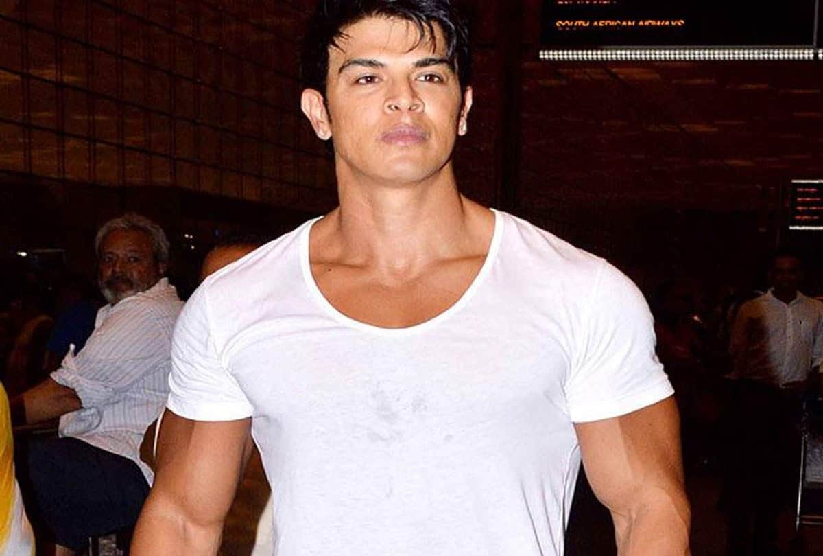 Case has been registered against actor Sahil Khan and three others after manoj patil tried to commit suicide