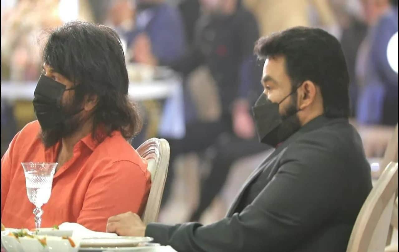 Photos: Mammootty and Mohanlal were seen together for a wedding in Dubai, photos went viral on the internet