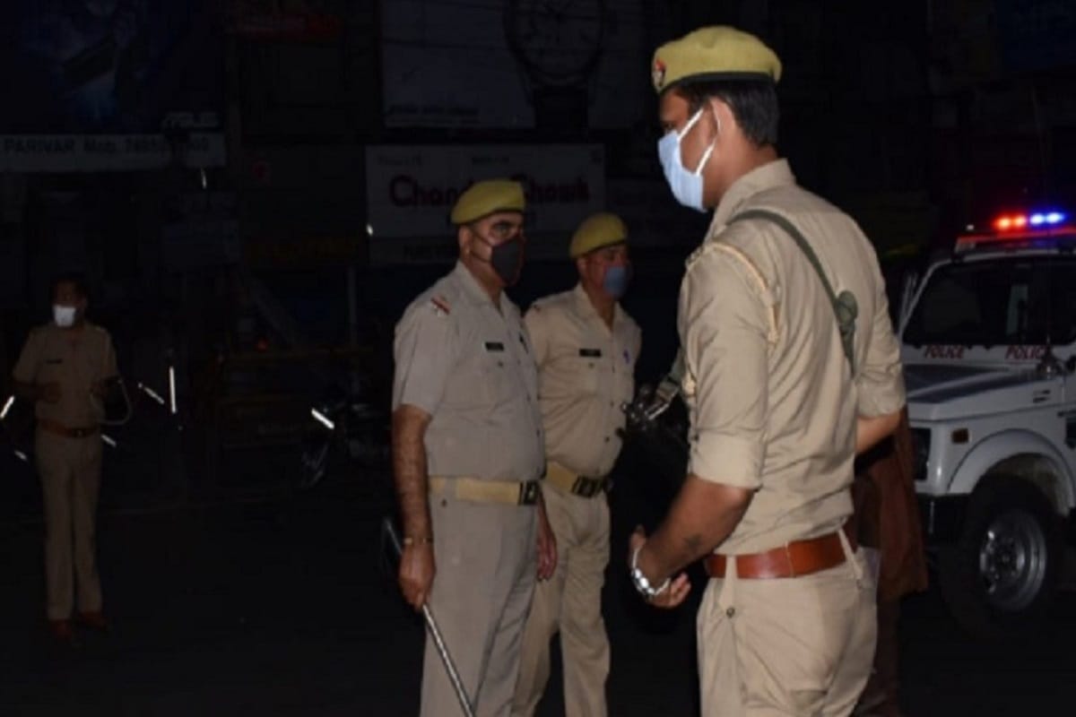 Meerut News: kurki in smake mafia house
