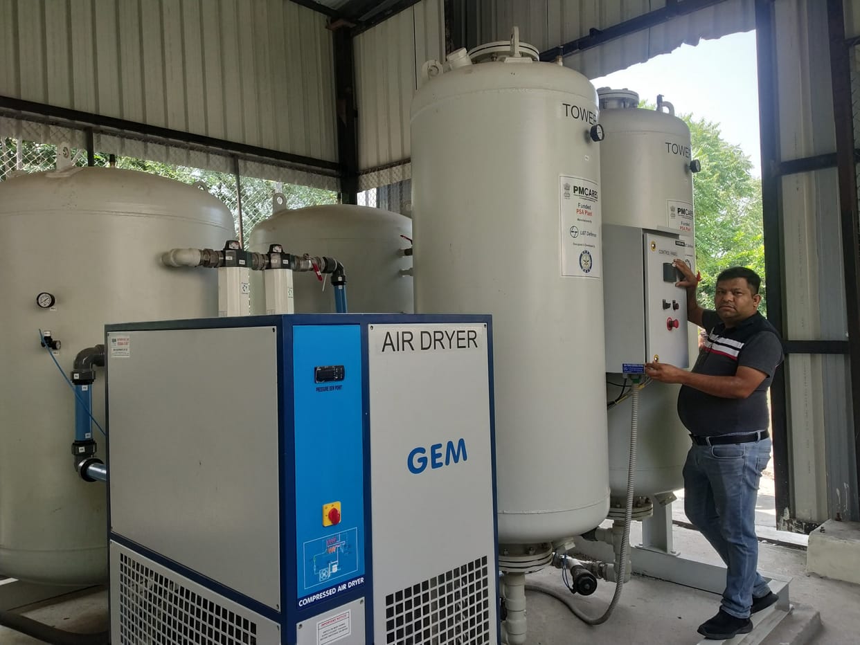 Successful trial of oxygen plant run on generator for two hours, accuracy was 93 percent
