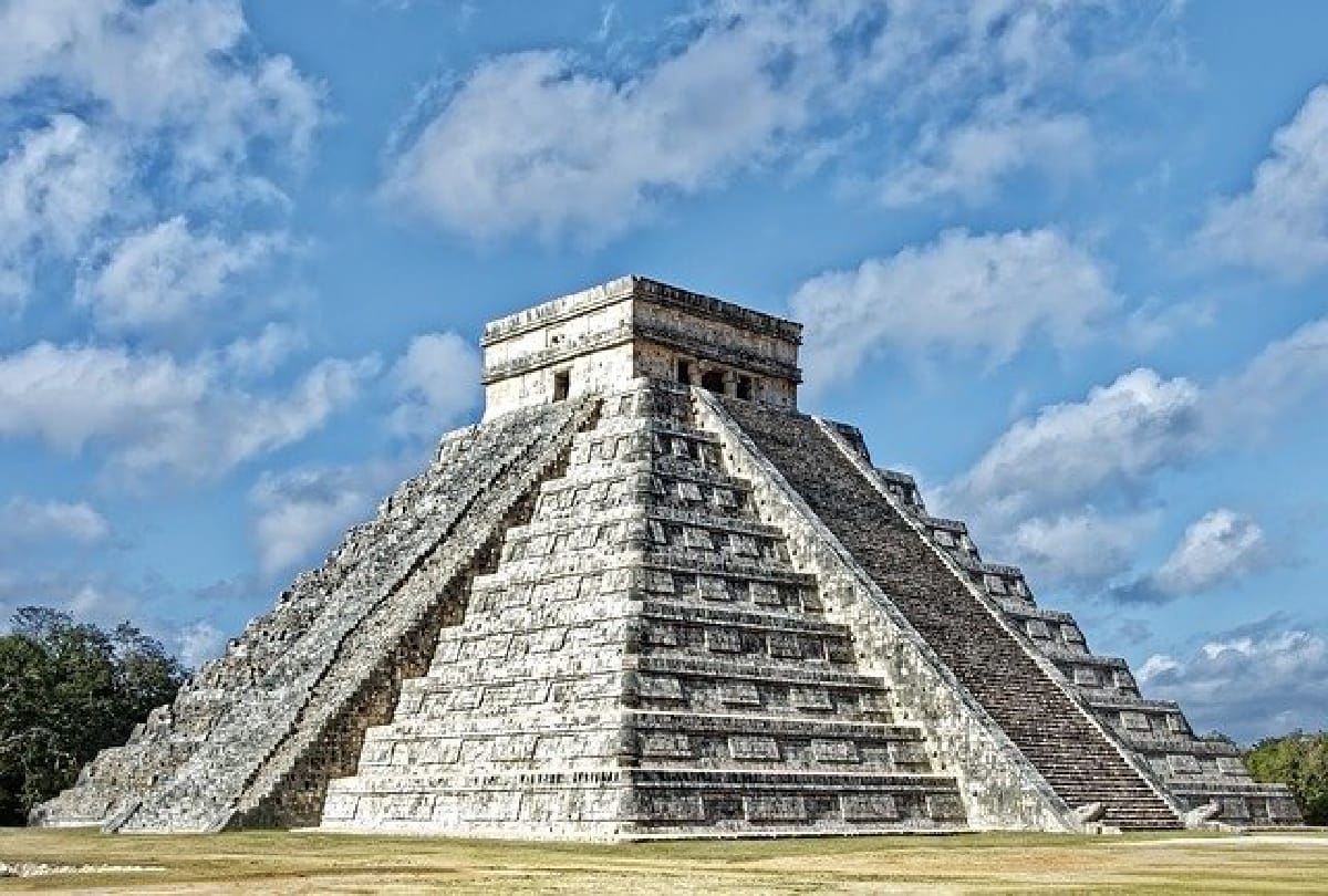 Mysterious Story of Mexico's great pyramid of Cholula