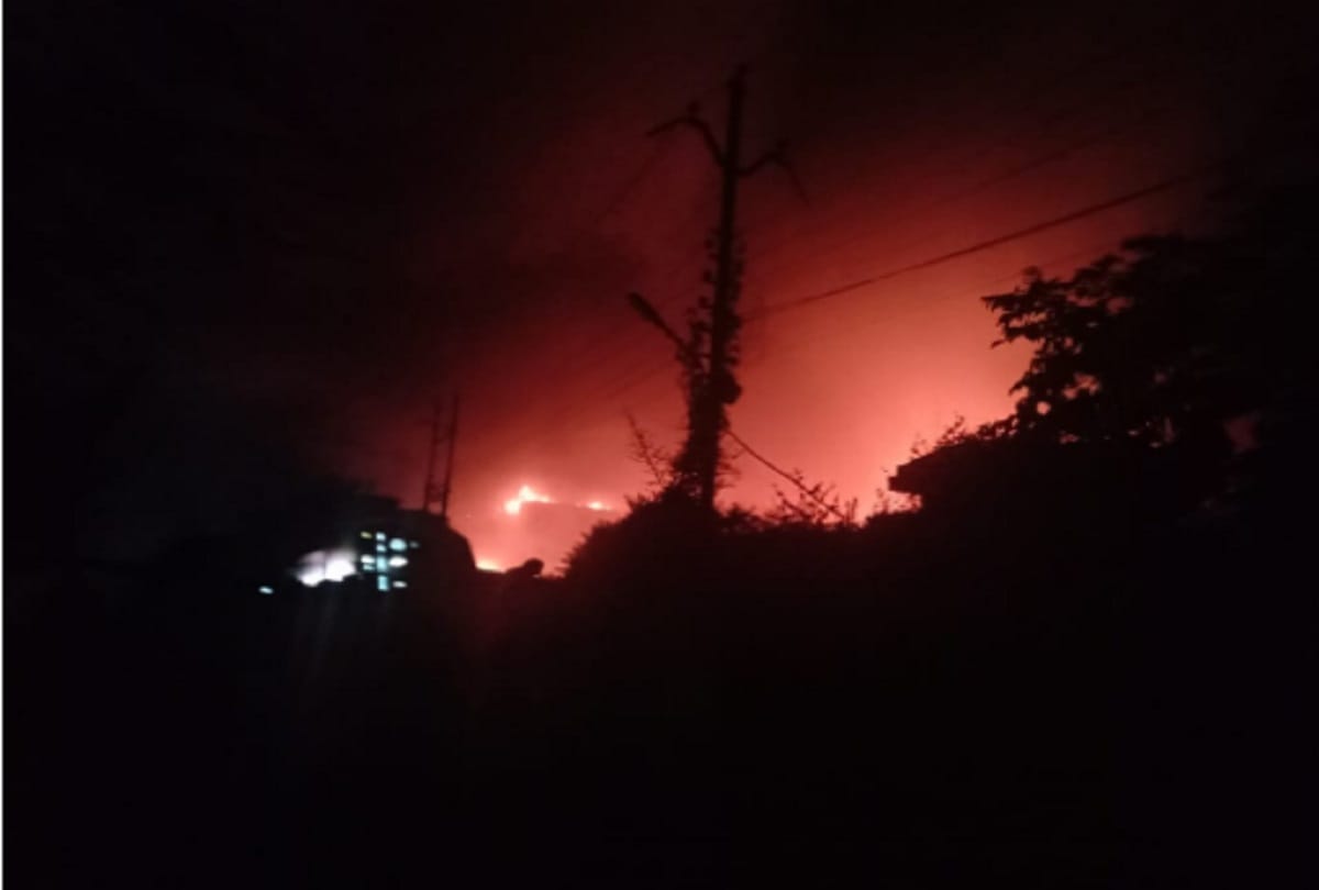 Kanpur news : fire broke out in plastic factories goods worth lakhs destroyed