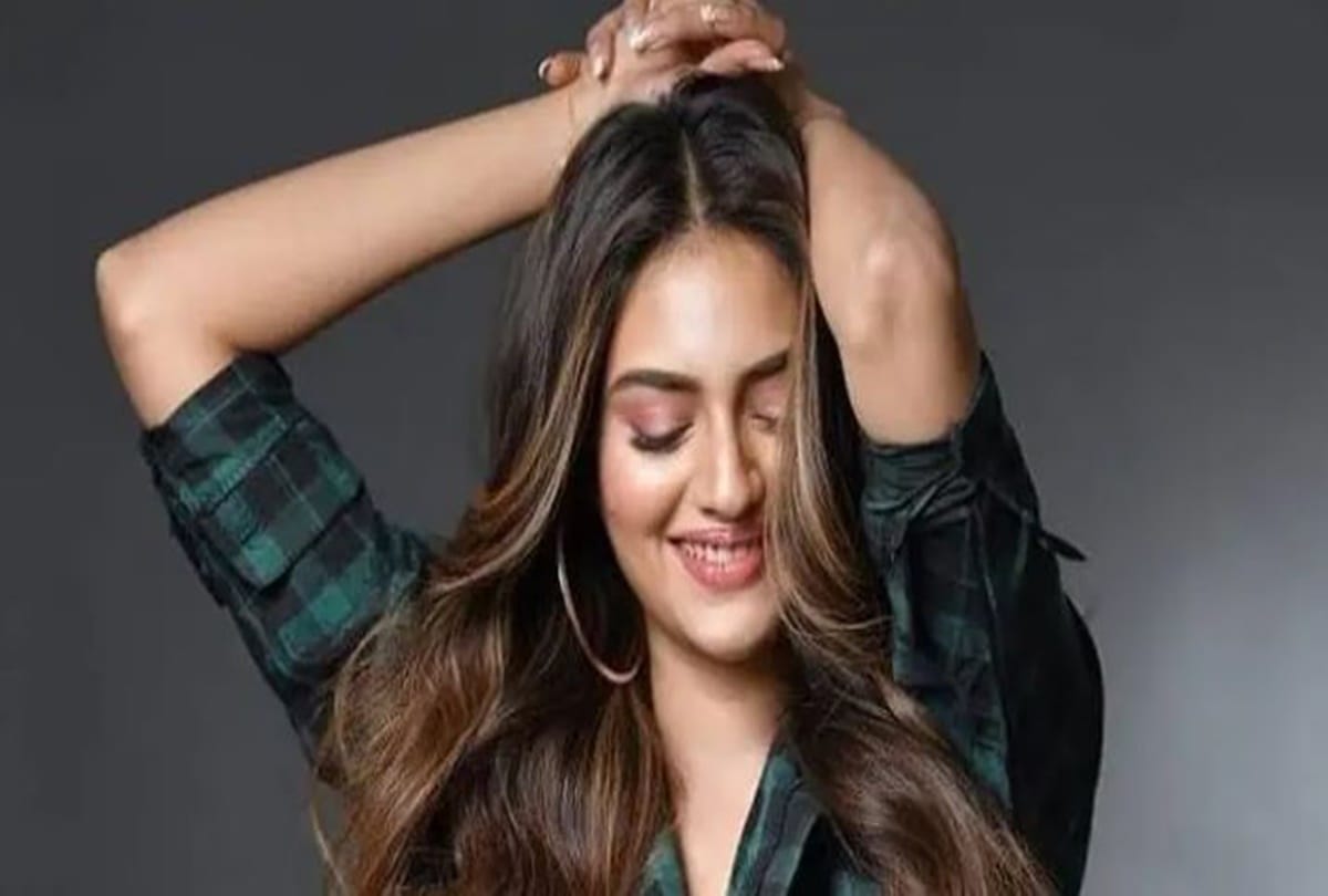 Nusrat jahan admitted to hospital can give birth to her first child today