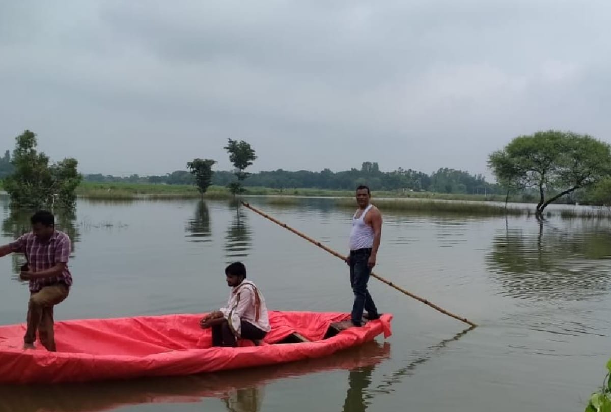 Flood news Villagers in panic due to rise in water level of Ghaghra river in Sant Kabir nagar