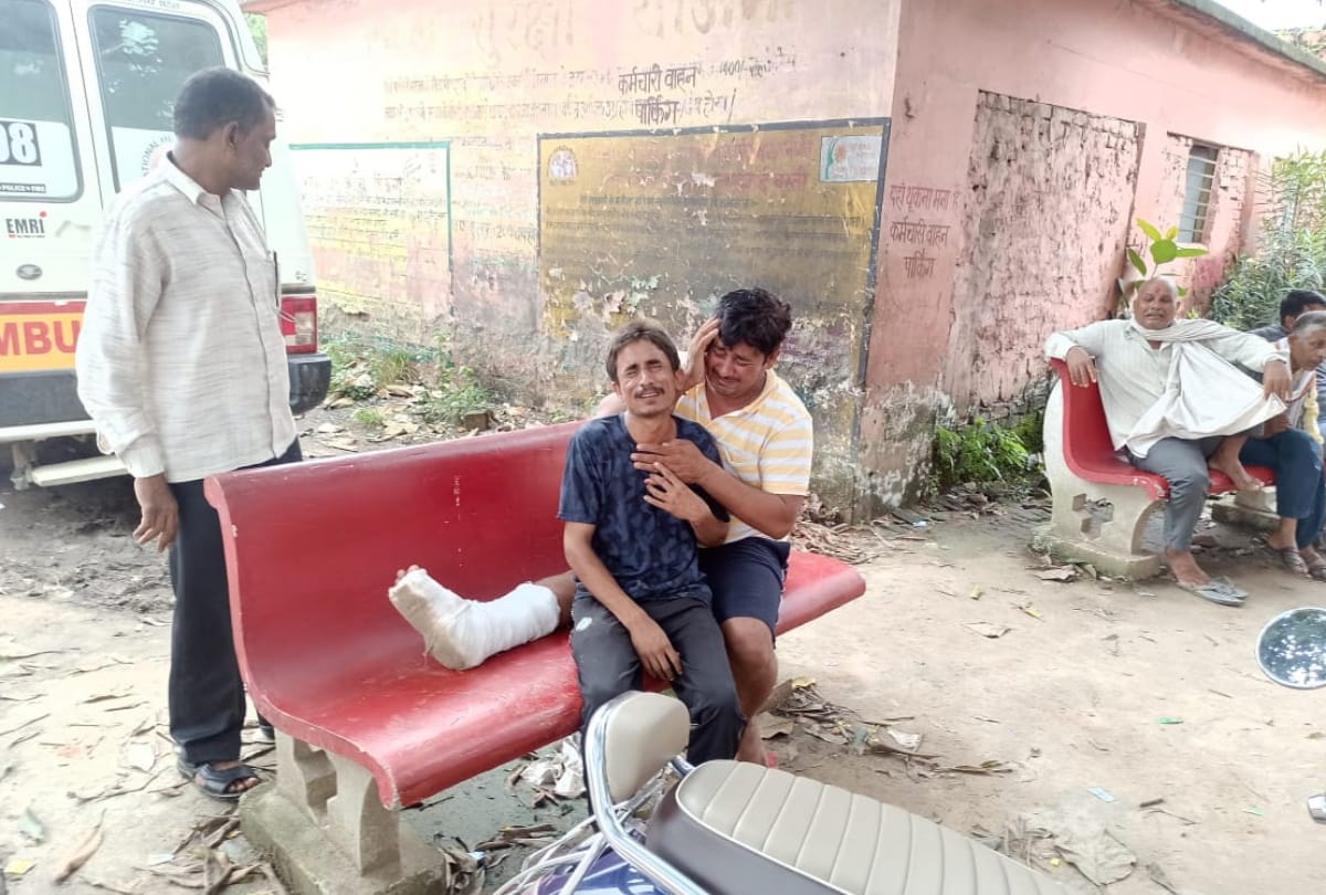 man died in road accident at maharajganj