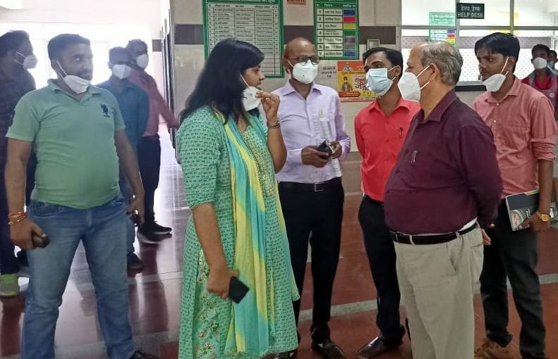 Lab technician failed to wash hands
