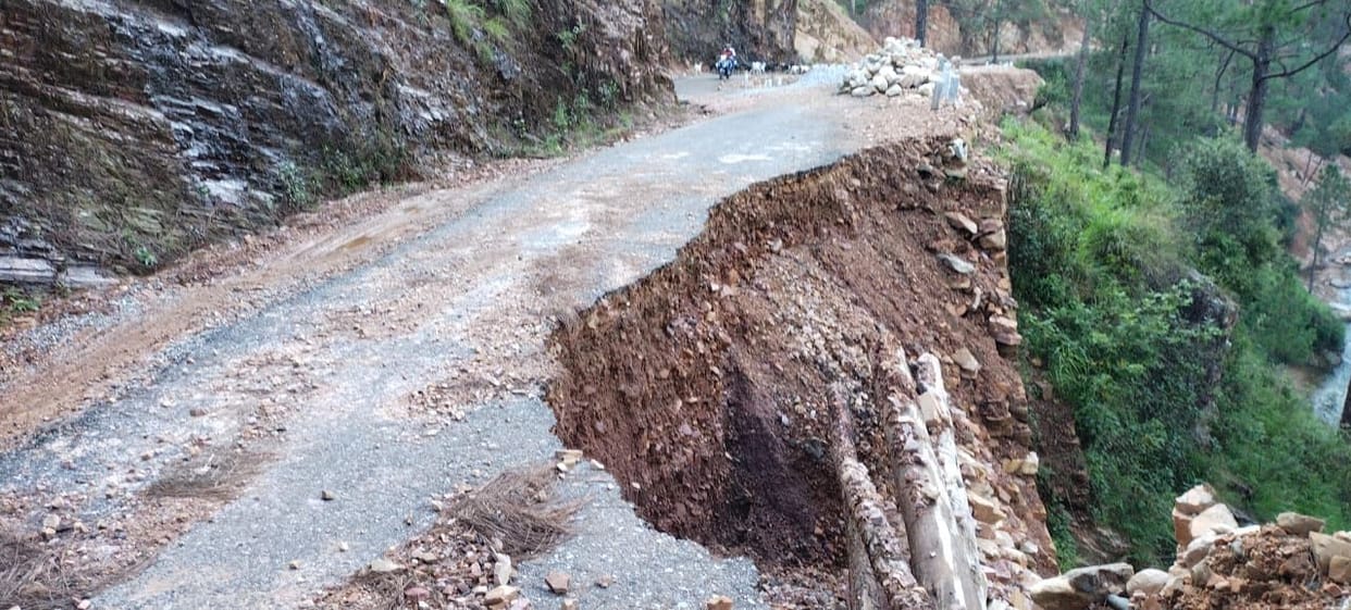 Kandhar-lohagadhi Road Closed
