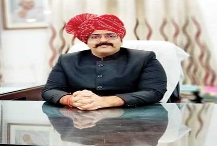 Son of the sweet seller become an IAS