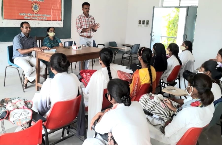 Shivani first in single Sanskrit song competition