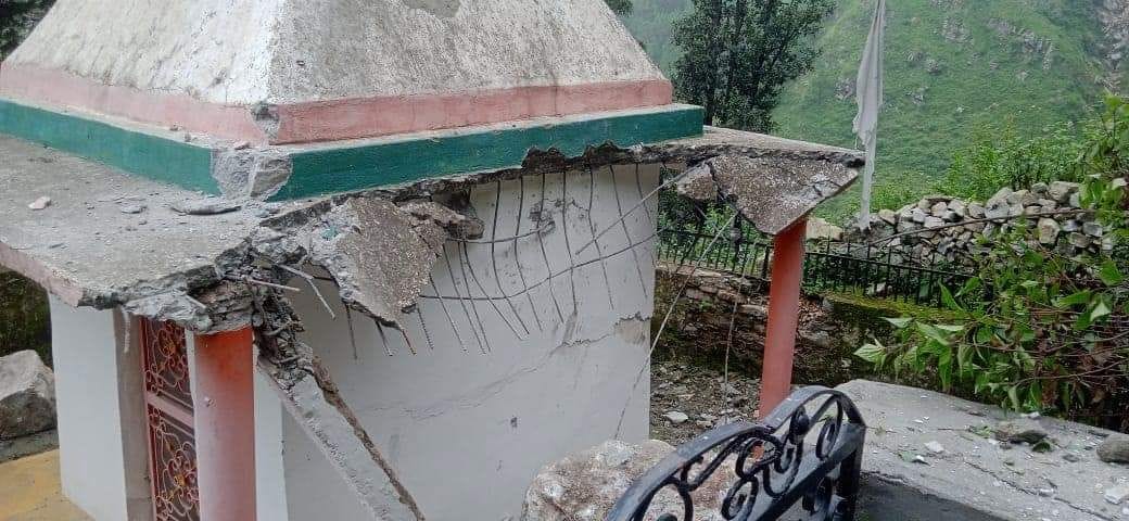 Paisiya-Gadkot Road Closed