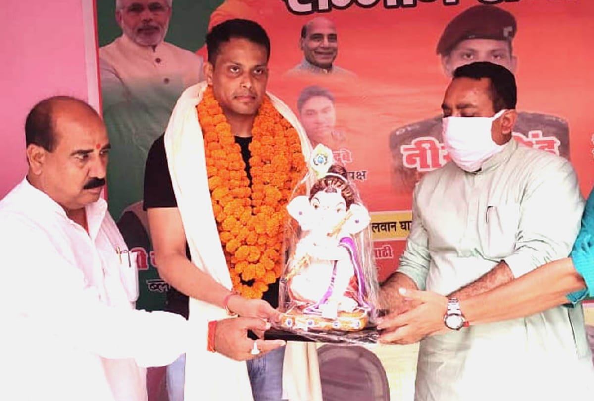 lieutenant colonel Neeraj Pratap Singh Welcome in village after received gallantry award