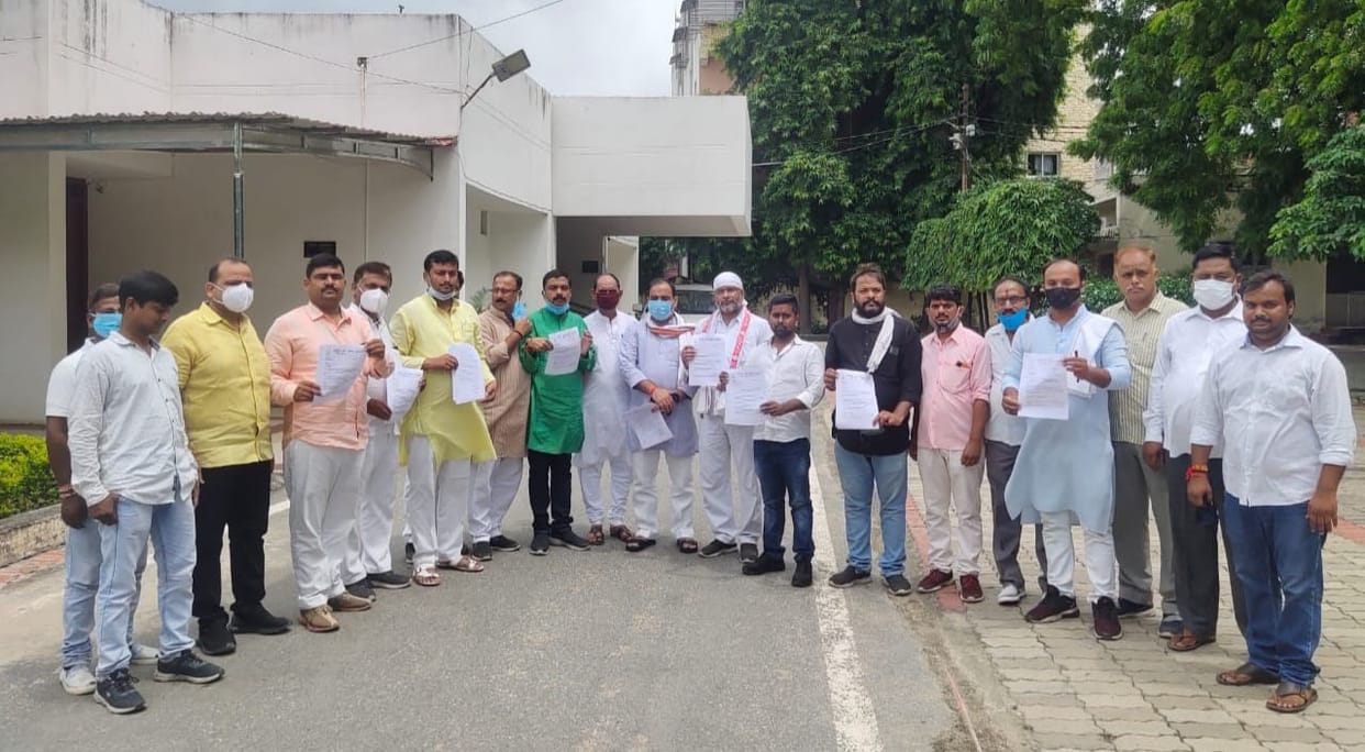 installation of martyr Vishal pandey statue Congress leaders along with relatives appealed to varanasi commissioner