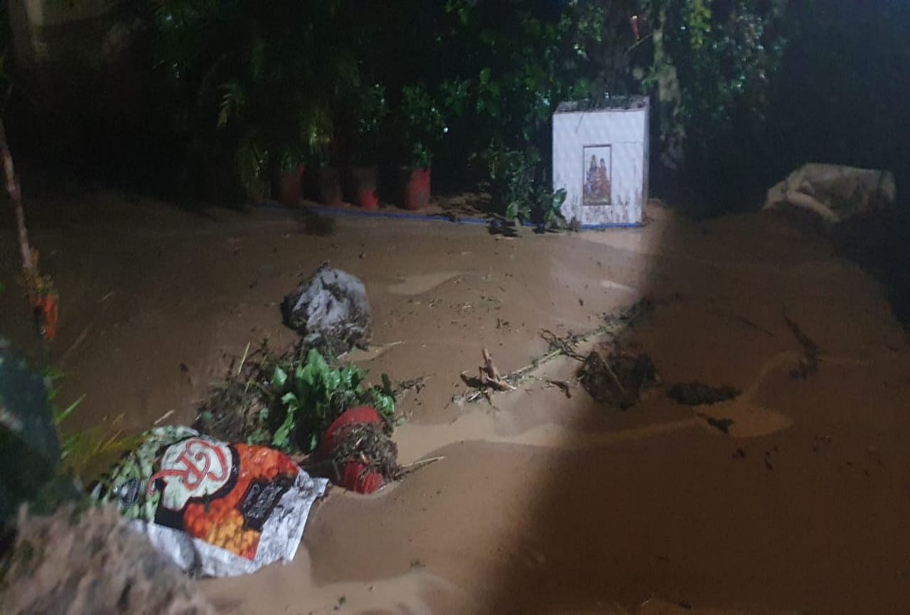 Uttarakhand Monsoon Update Today: cloud burst in dehradun santala devi area, watch photos