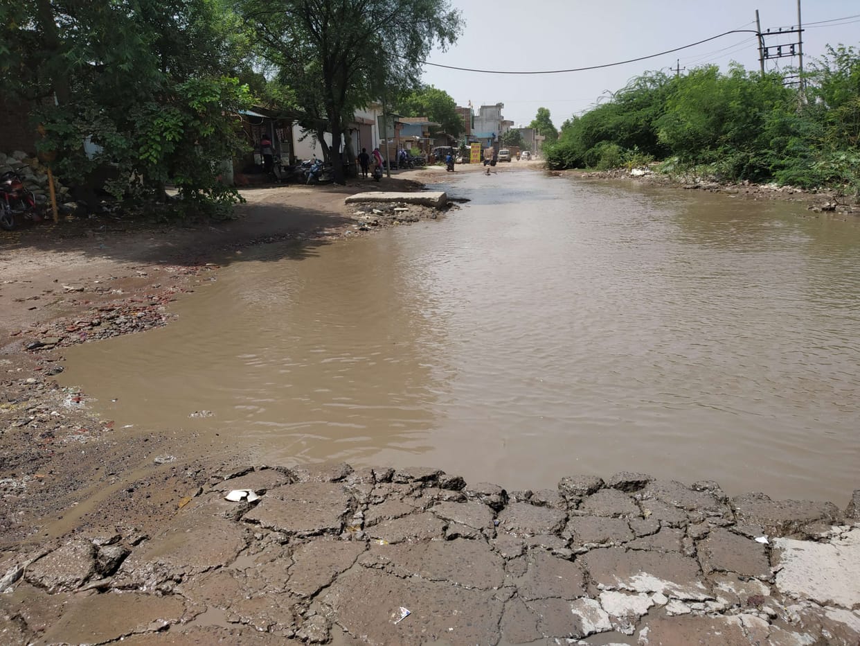 Sewer and road system in ward 4 is bad