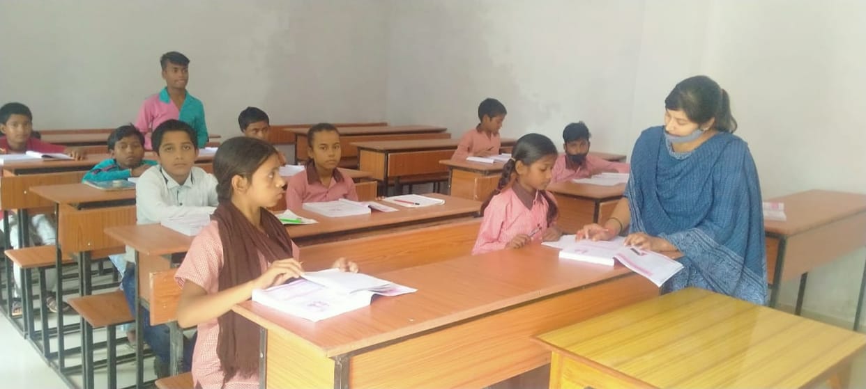 Sonbhadra: Schools are open, studies have not returned on the pattern, children reaching 30 percent in council schools