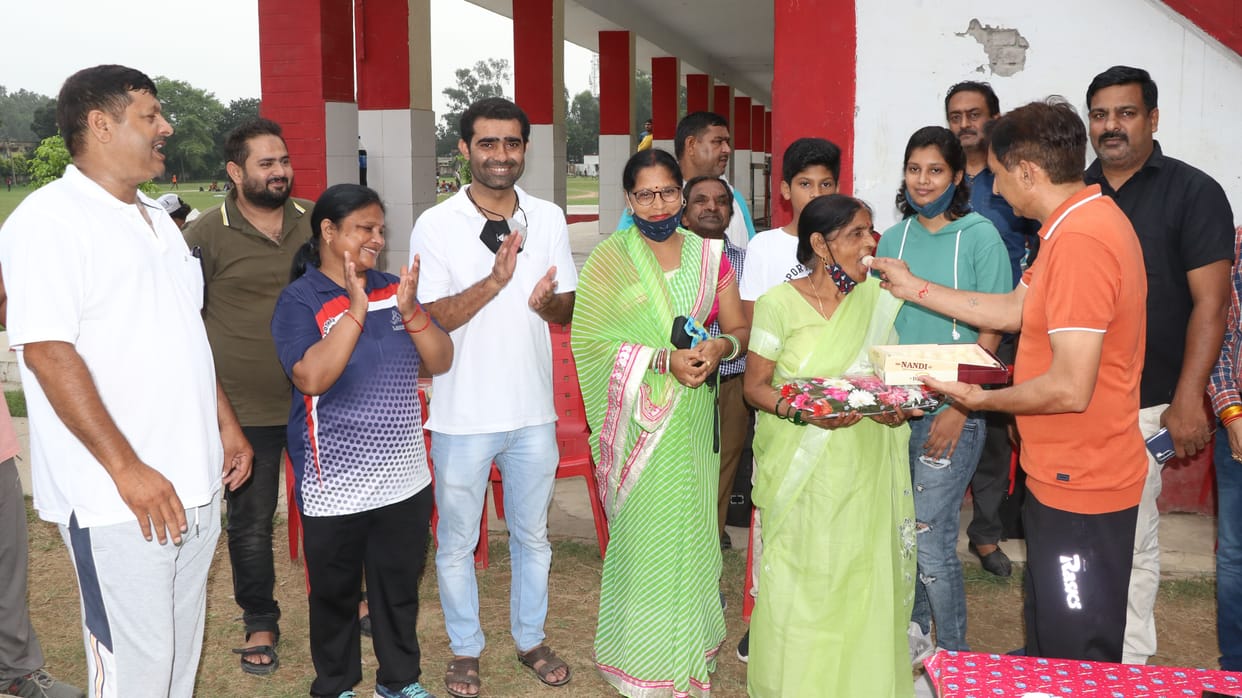 Cricketer Meghna Singh's mother and grandmother honored
