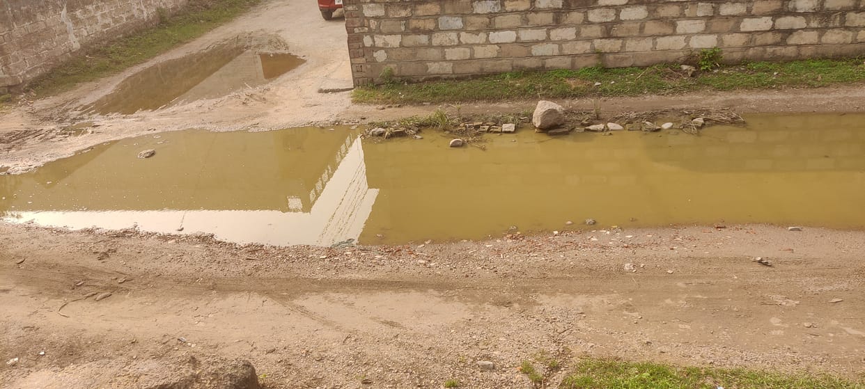 Roads became ponds, the danger of spreading diseases due to accumulation of dirty water
