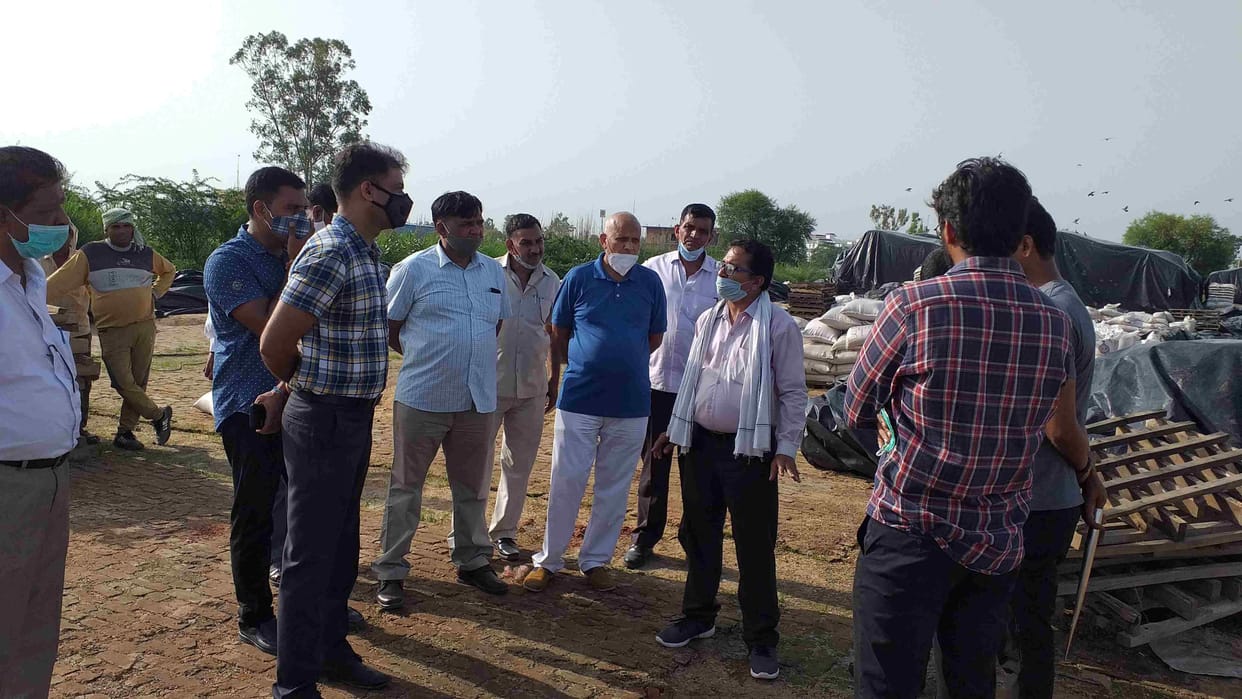 Inspector of Food and Supplies Department suspended for getting bad wheat in depot