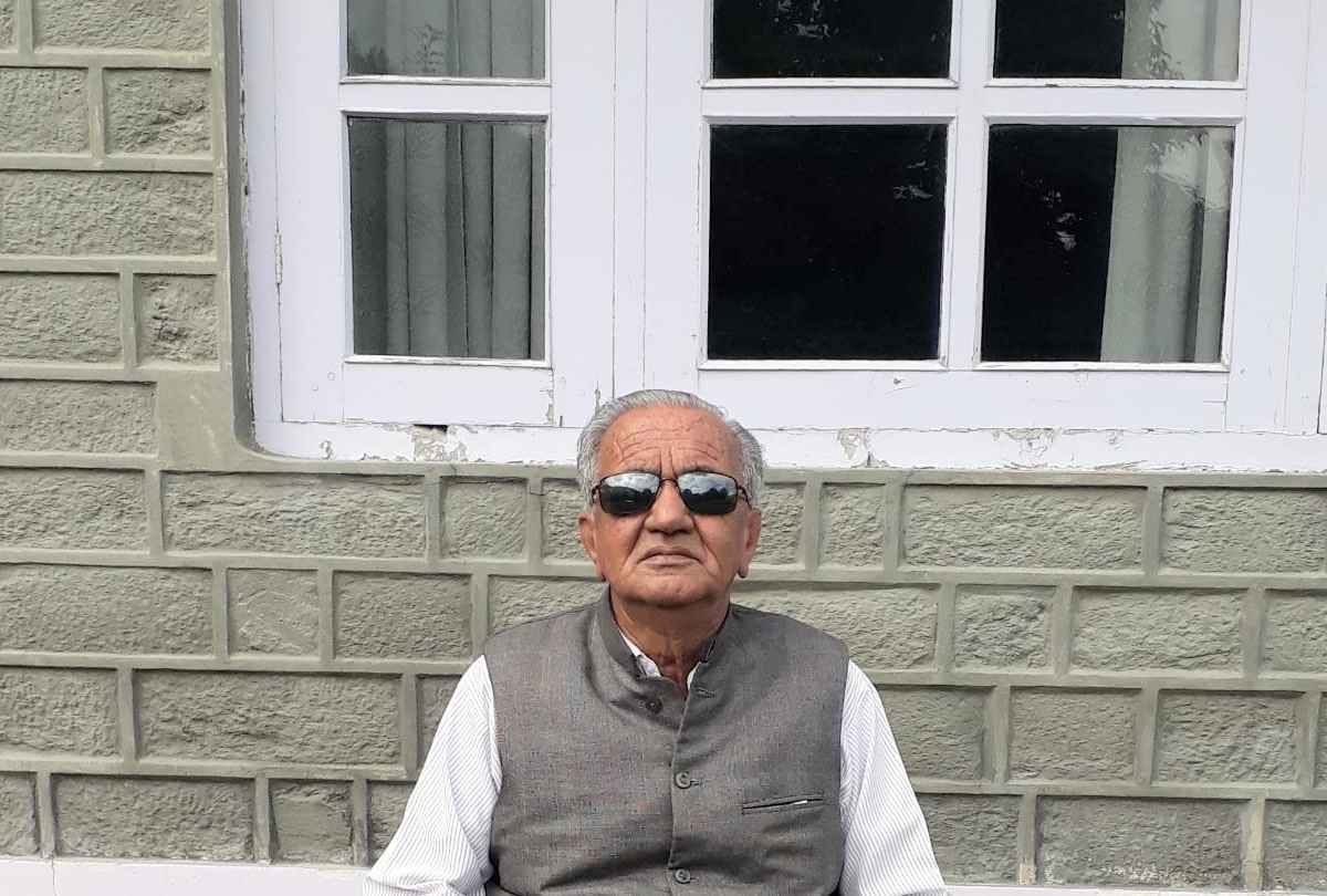 Reputed horticulturist Harichand Roach said that Negotiation power in the hands of Ladani and Agent