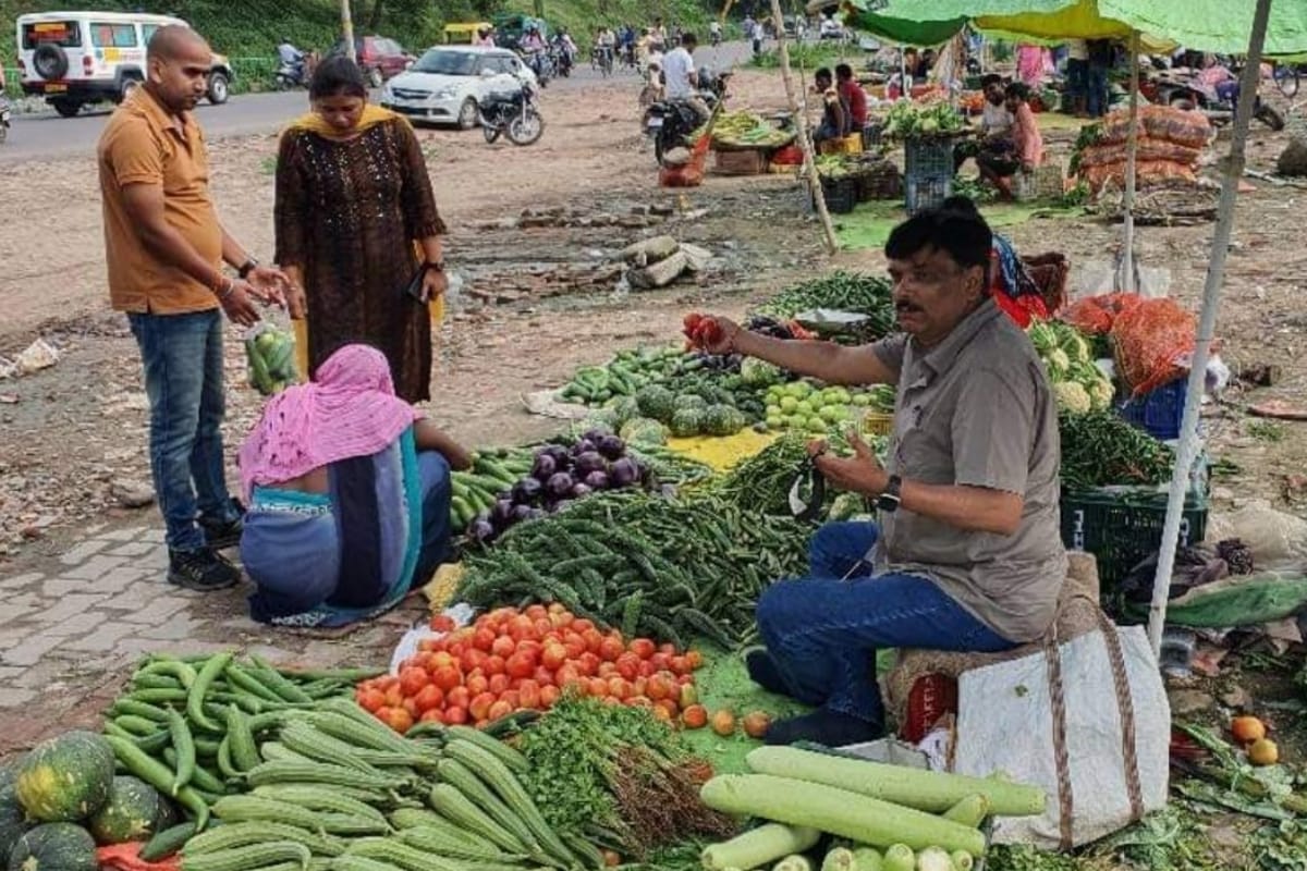 Pics of IAS officer selling vegetables went viral.