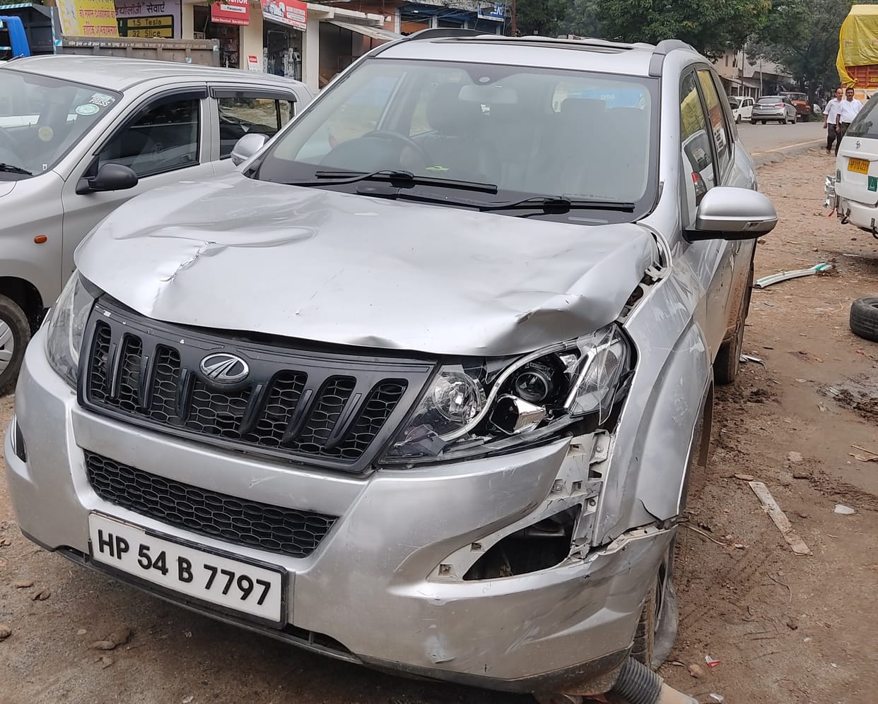 Speeding car hit three people, one dead