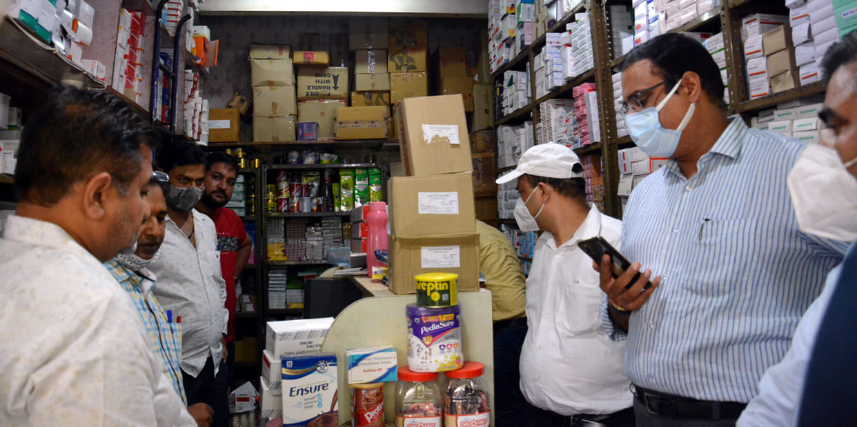18 lakh expired medicine found on medical agency